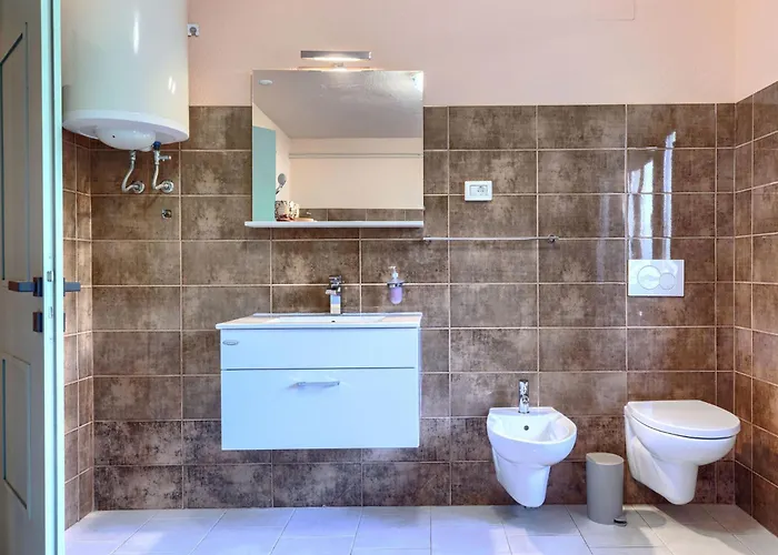 Villa Elli By Interhome Tinjan