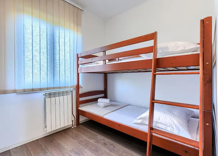 Elli By Interhome Tinjan