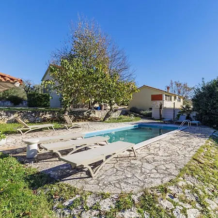 Elli By Interhome וילה Tinjan