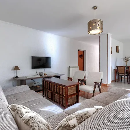 Elli By Interhome Tinjan