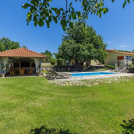 וילה Elli By Interhome Tinjan