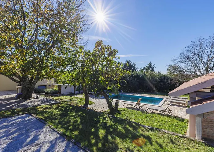 Elli By Interhome Tinjan