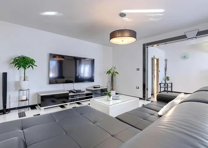 Elli By Interhome Tinjan