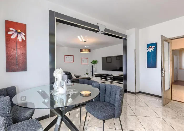 Elli By Interhome * Tinjan