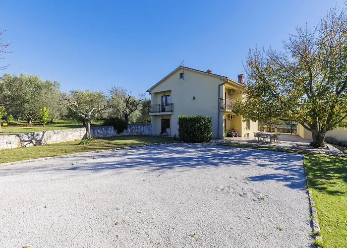 Elli By Interhome * Tinjan